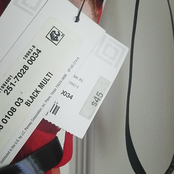 Dress - Picture 3 of 4